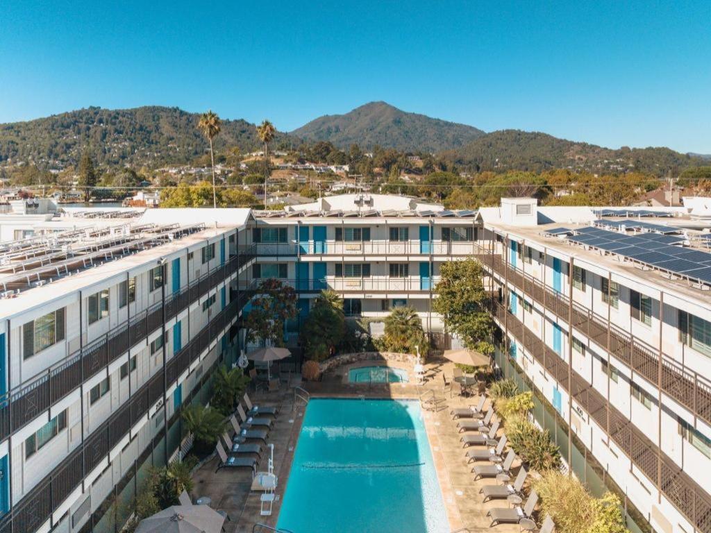 קורטה מדרה Marin Suites Hotel מראה חיצוני תמונה